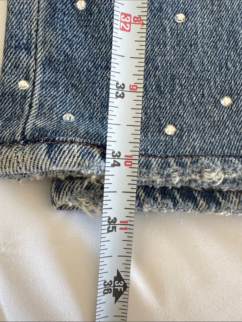 rag & bone Harlow jeans w/ crystals. Cropped, size 28 - Picture 6 of 6